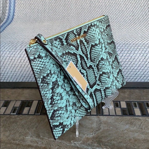 MICHAEL KORS JET SET TRAVEL XL ZIP CLUTCH WRISTLET - Picture 13 of 16